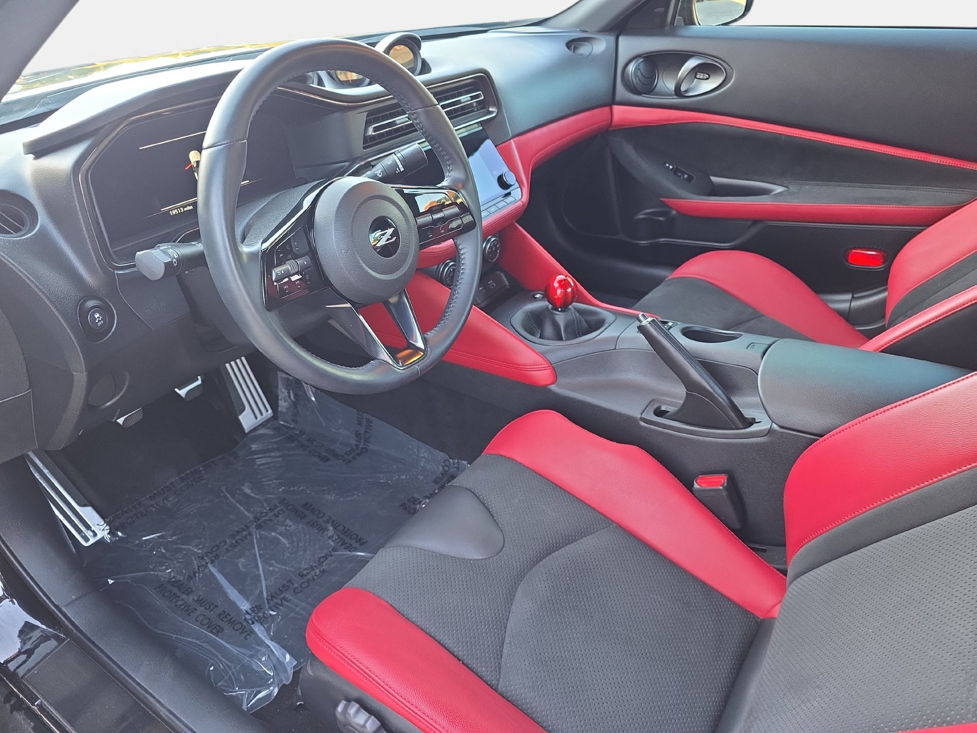 Used 2024 Nissan Z Performance w/ Floor Mat Package RWD image 13