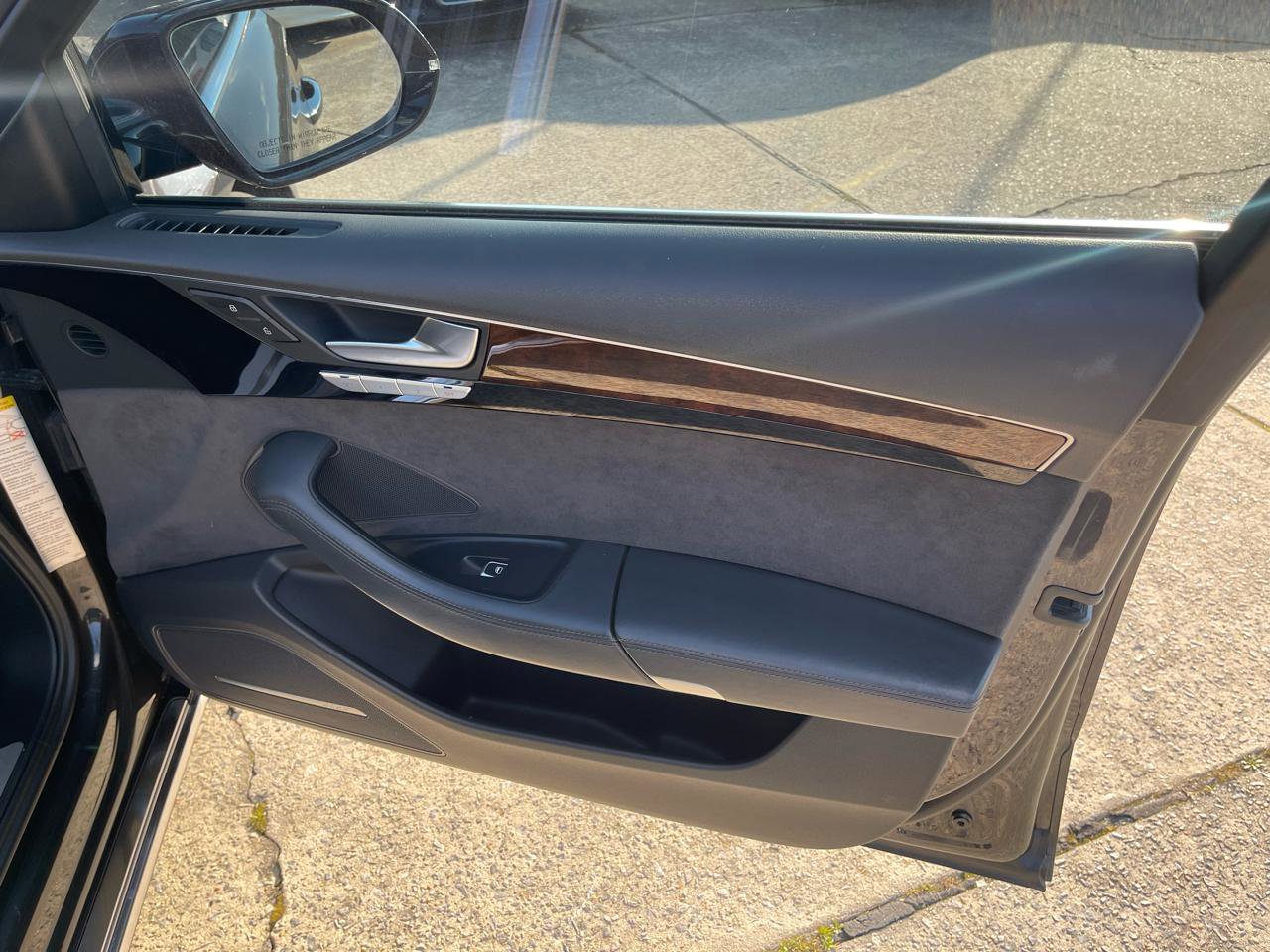 Used 2016 Audi A8 L 3.0T w/ Executive Package image 16