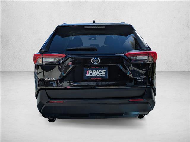 Used 2021 Toyota RAV4 XLE image 6