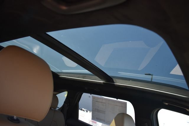 New 2025 Kia Sorento SX Prestige w/ Olive Brown Leather Package image 15