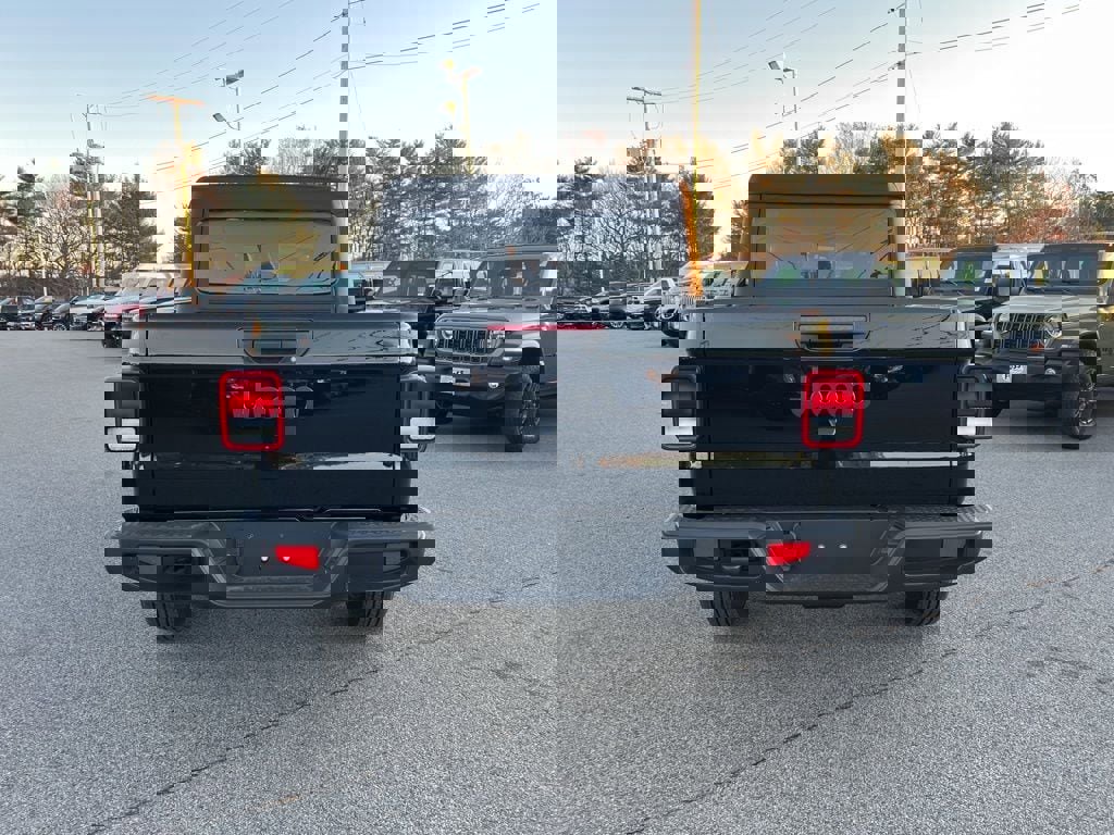 New 2026 Jeep Gladiator Sport image 6