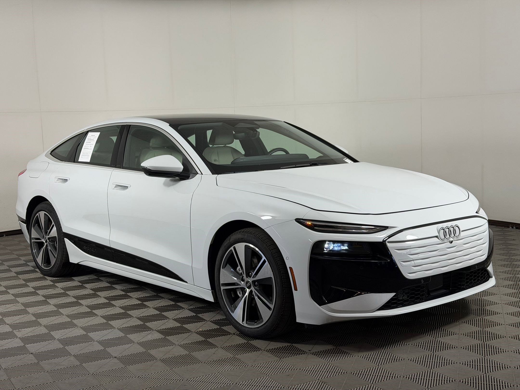 Used 2025 Audi A6 e-tron Premium w/ Convenience Package RWD image 7