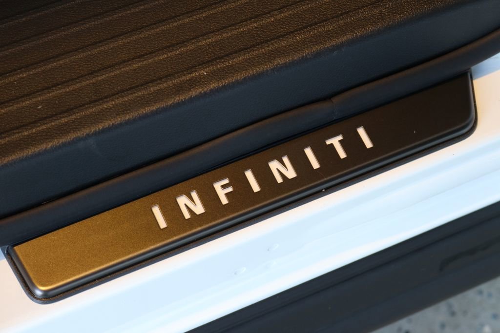 Certified 2025 INFINITI QX60 Luxe w/ Black Edition image 37