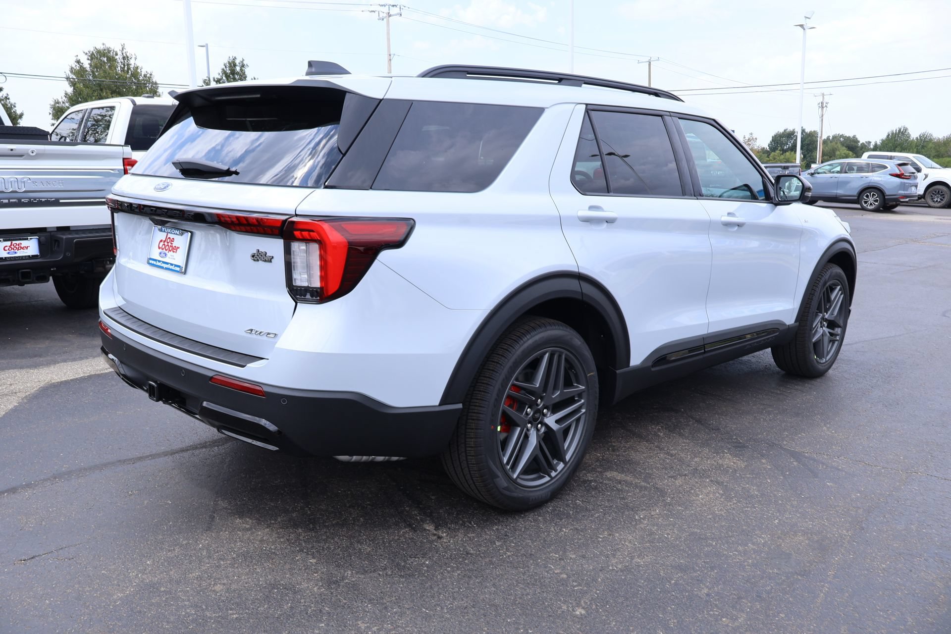 New 2026 Ford Explorer ST-Line w/ ST-Line Street Pack AWD/4WD image 23