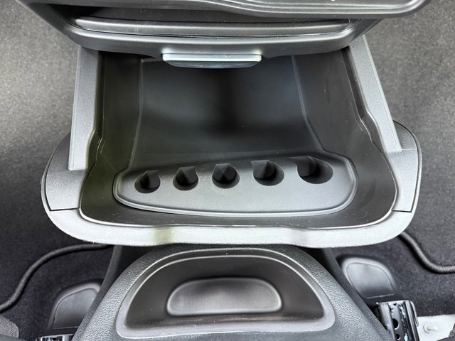 New 2026 Chrysler Voyager LX image 30