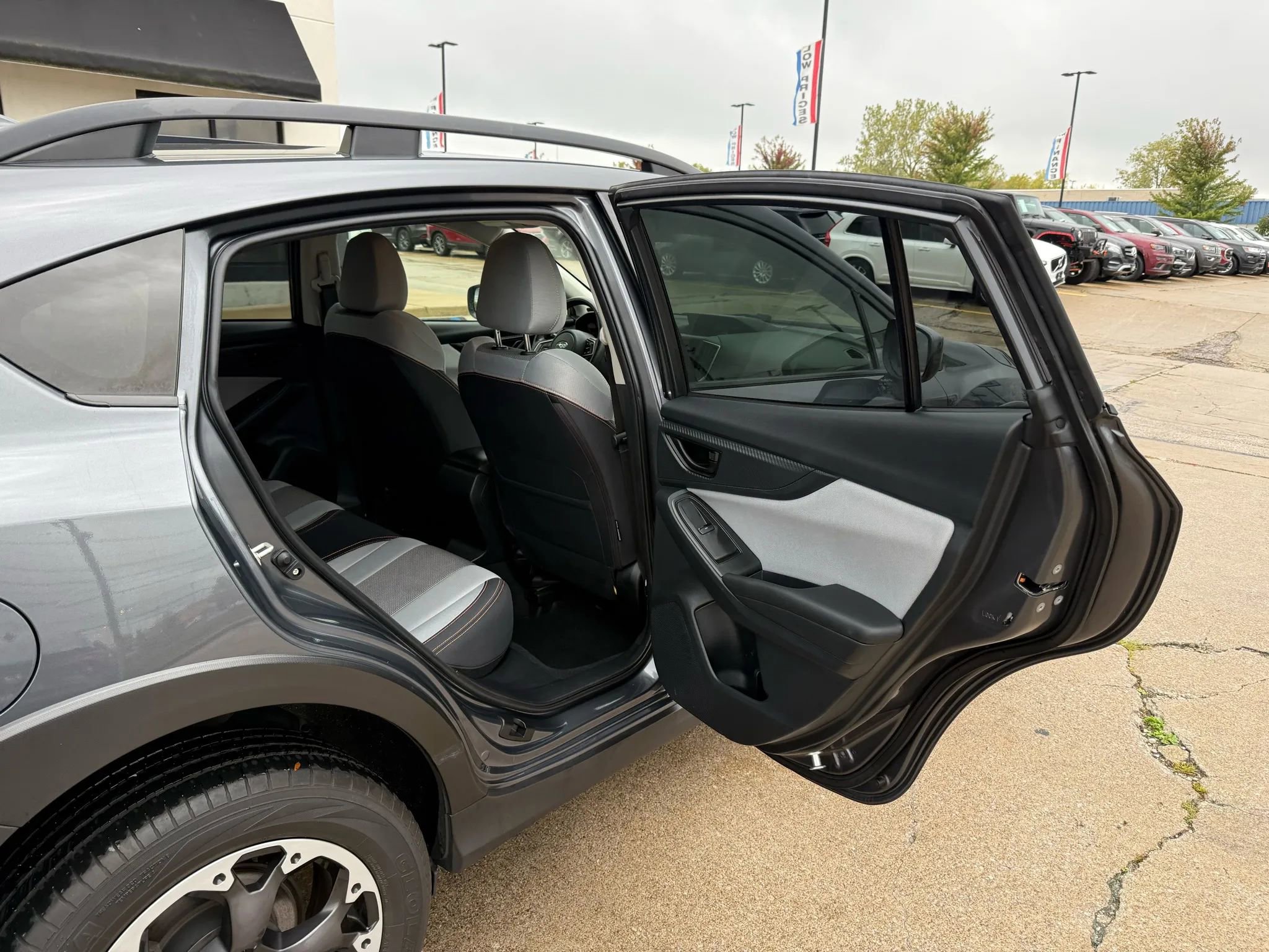 Used 2022 Subaru Crosstrek 2.0i Premium image 22