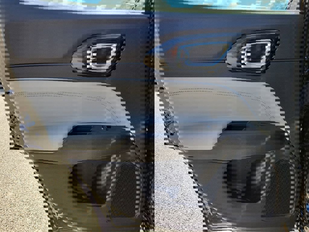 Used 2022 Jeep Compass Limited w/ Elite Group image 11