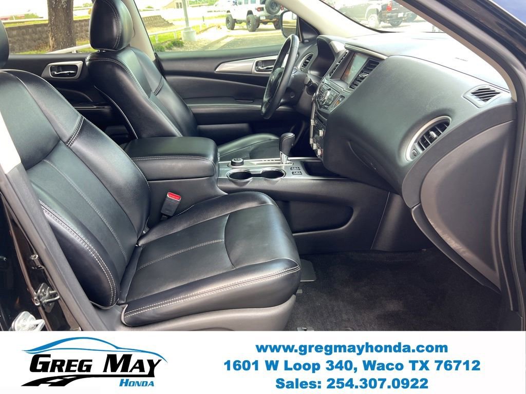 Used 2019 Nissan Pathfinder SL AWD/4WD image 12