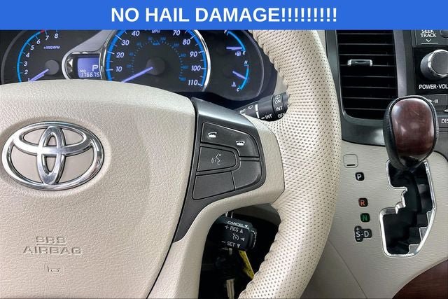 Used 2012 Toyota Sienna XLE w/ Entertainment Pkg FWD image 24