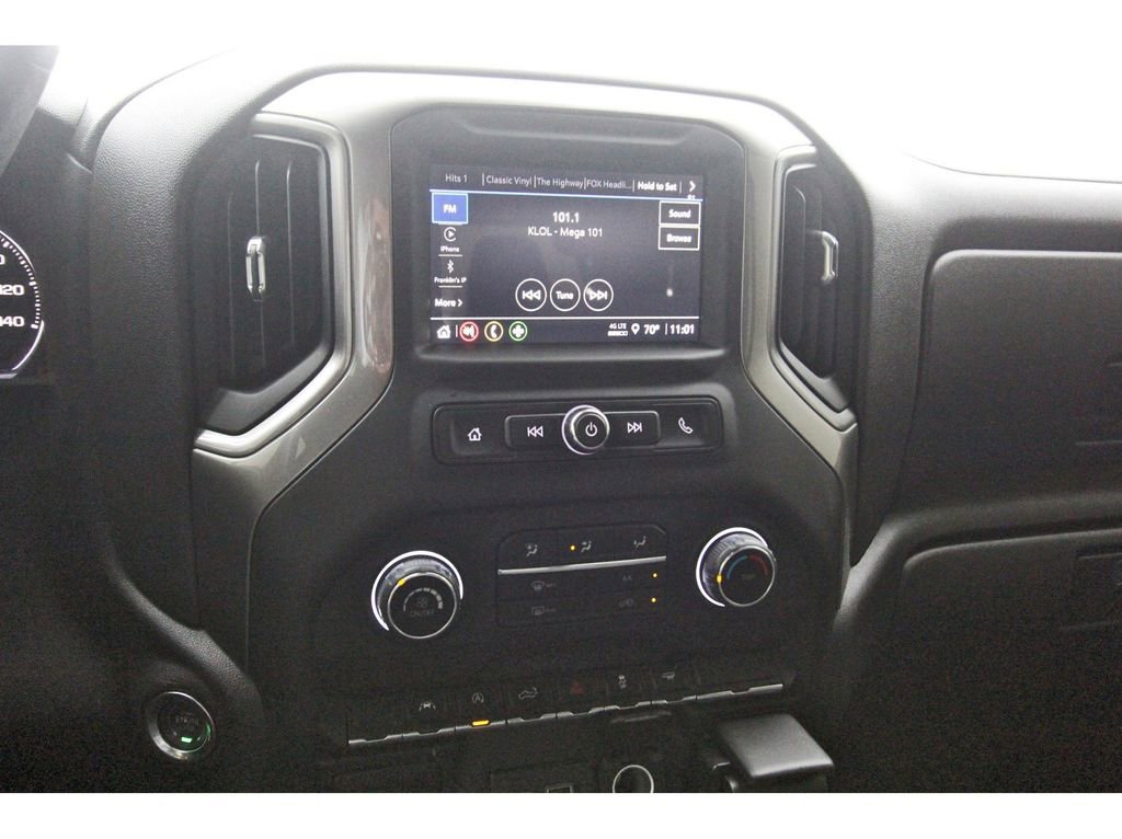 Used 2024 Chevrolet Silverado 1500 Custom image 21