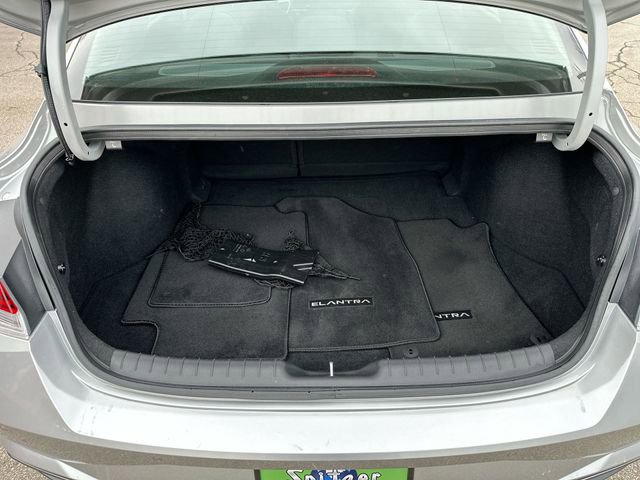 Used 2023 Hyundai Elantra Limited w/ Cargo Package image 23