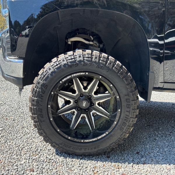 Used 2019 Chevrolet Silverado 1500 LTZ w/ LTZ Plus Package image 6