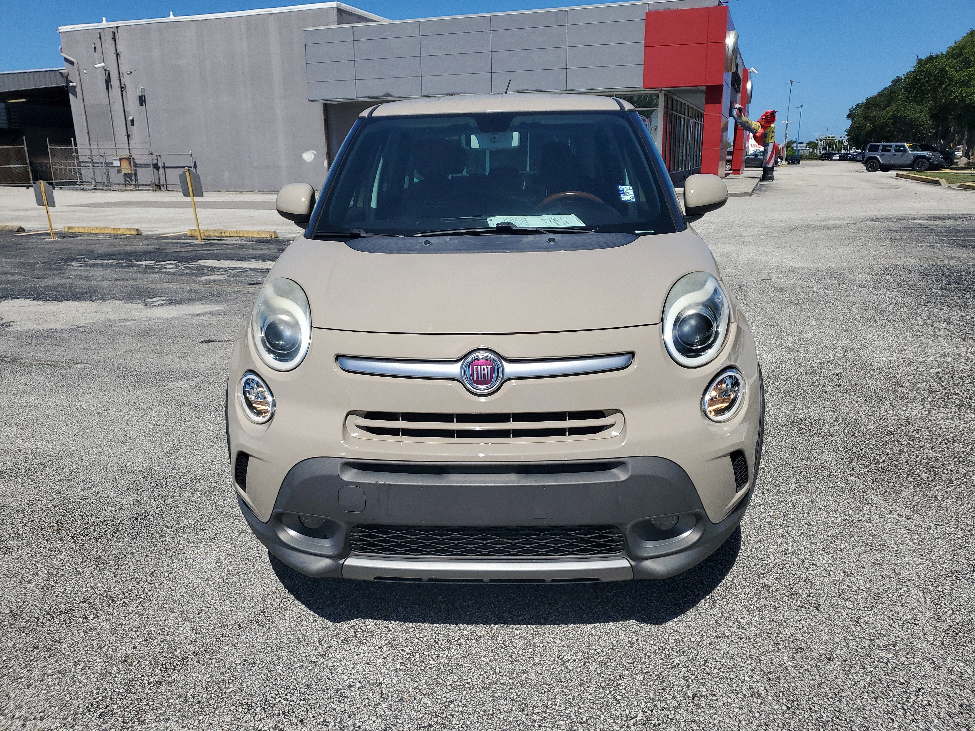 Used 2014 FIAT 500L Trekking image 2