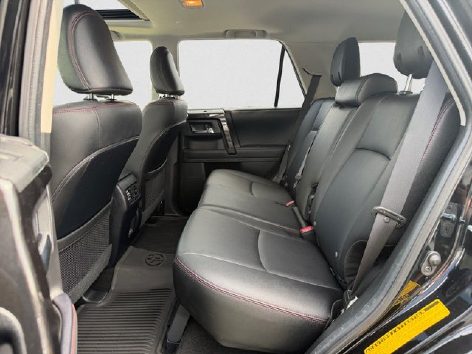Used 2020 Toyota 4Runner TRD Off-Road Premium w/ Moonroof Package AWD/4WD image 8