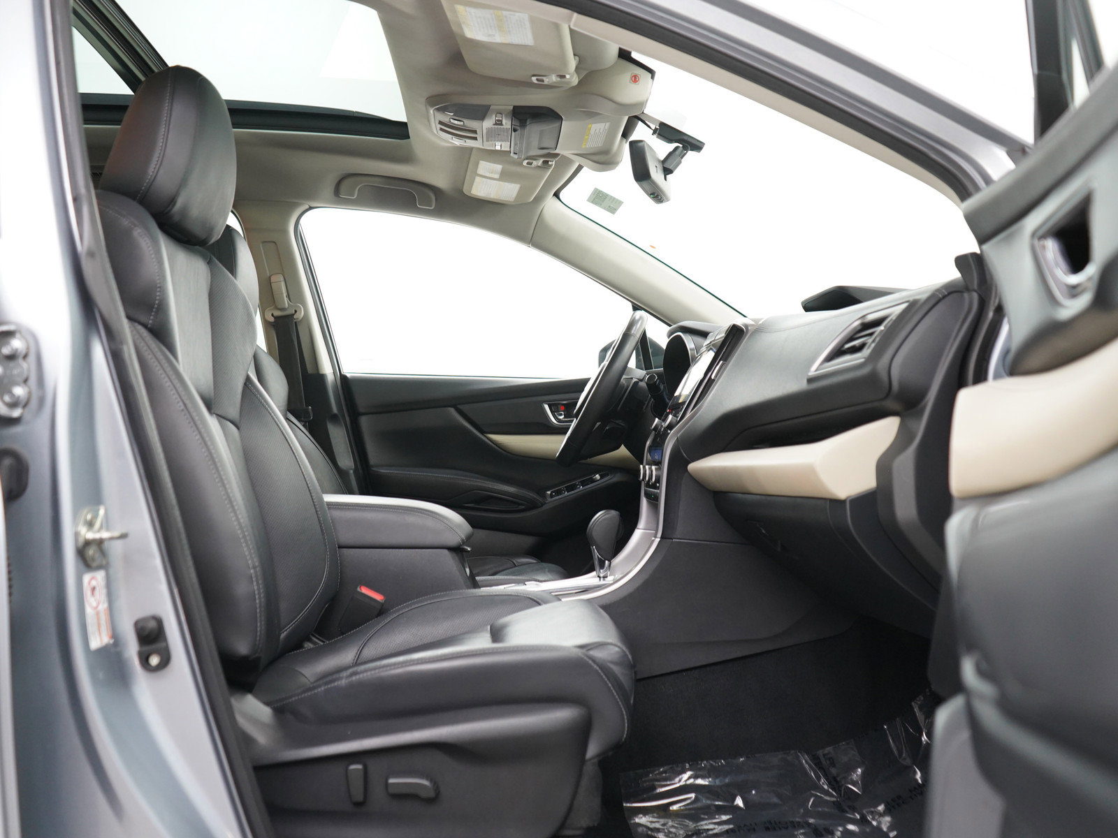 Used 2020 Subaru Ascent Limited w/ Technology Package AWD/4WD image 11