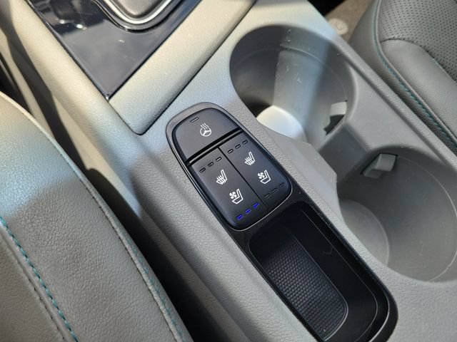 Used 2019 Kia Niro Touring FWD image 33