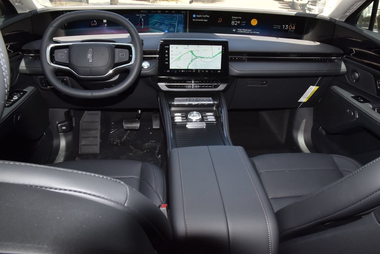 New 2026 Lincoln Nautilus Premier w/ Equipment Group 102A AWD/4WD image 23