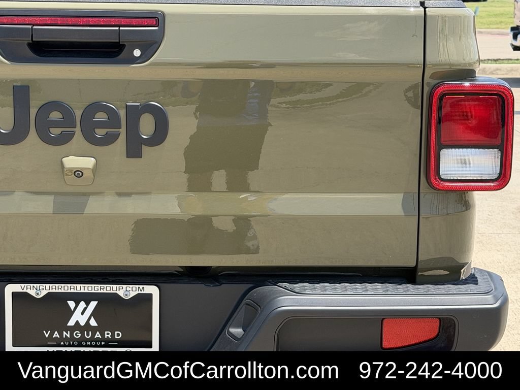 Used 2026 Jeep Gladiator Sport AWD/4WD image 8