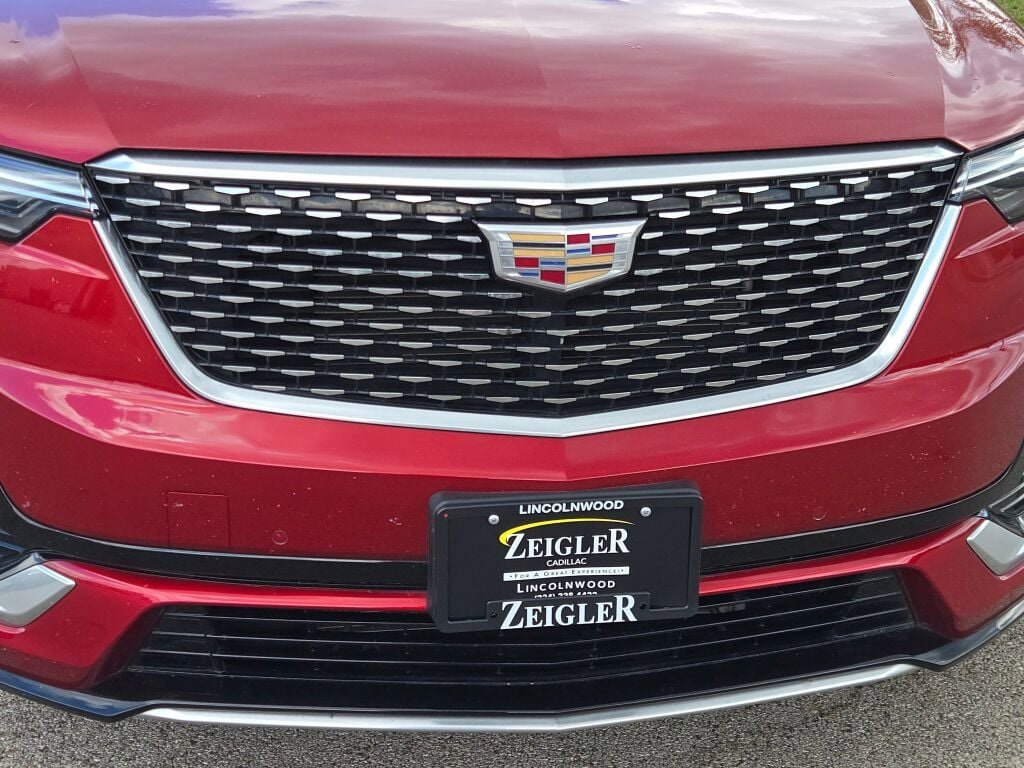 Used 2023 Cadillac XT6 Premium Luxury image 6