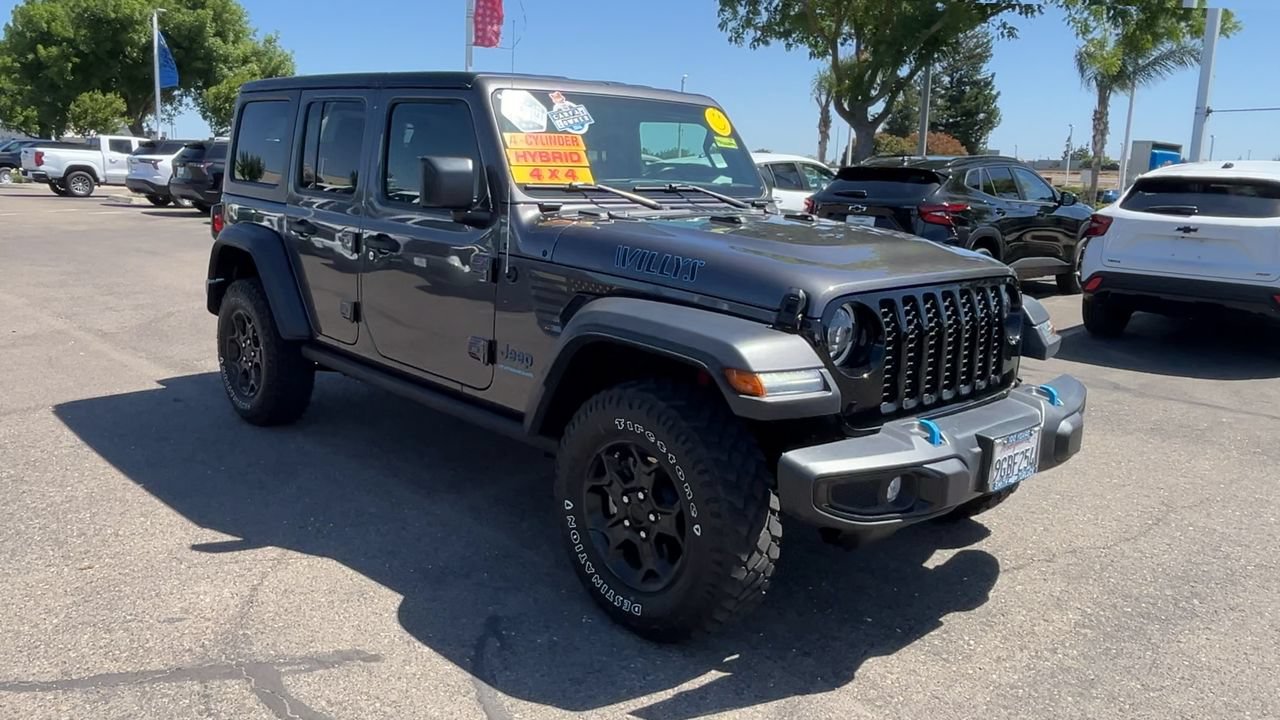 Used 2023 Jeep Wrangler Unlimited w/ Cold Weather Group AWD/4WD image 1