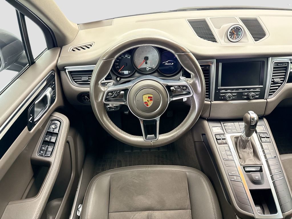 Used 2015 Porsche Macan S AWD/4WD image 10