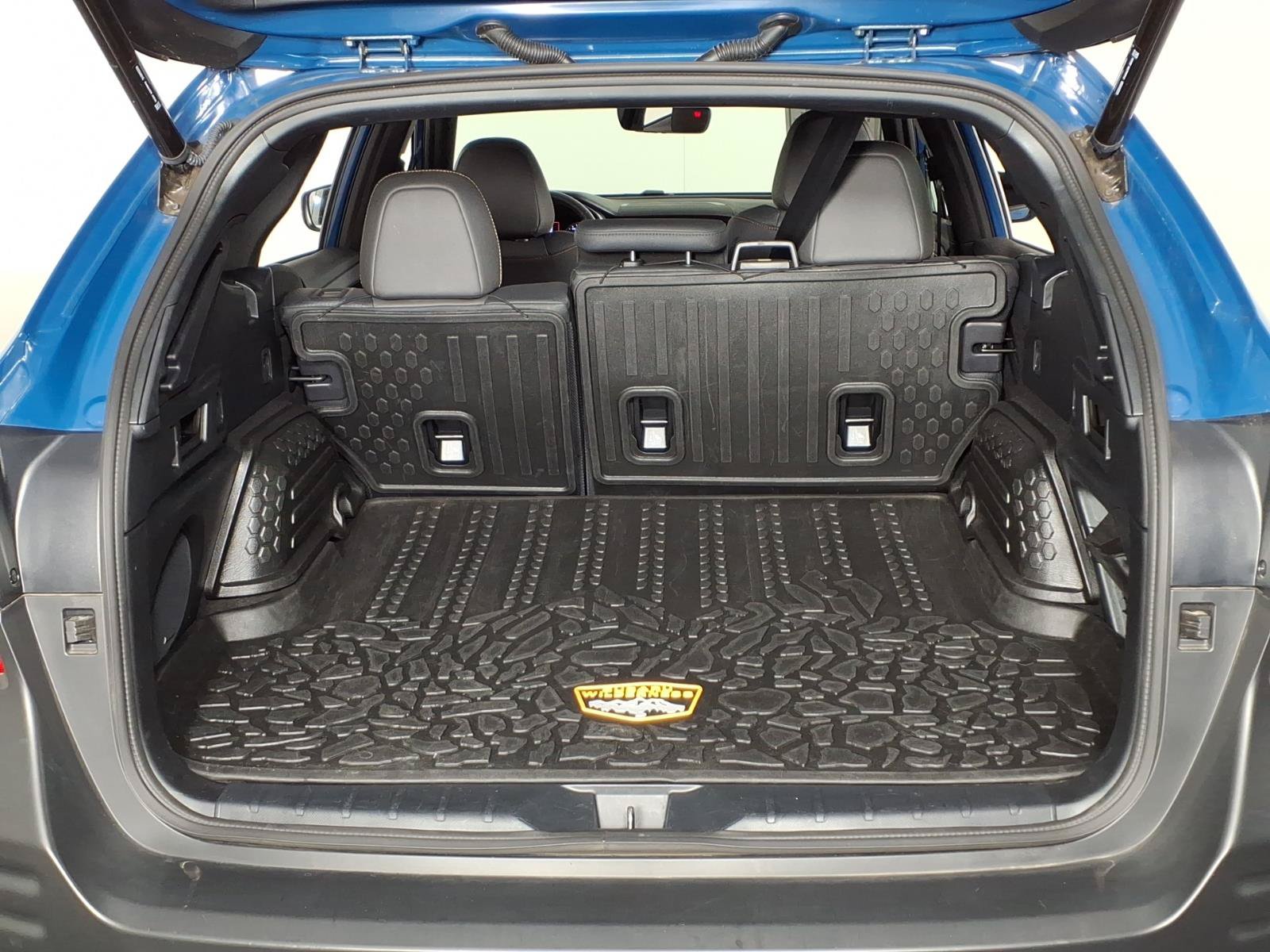 Used 2025 Subaru Outback Wilderness w/ Wilderness Package AWD/4WD image 14