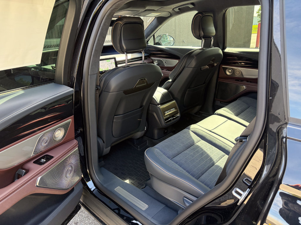 New 2026 Lincoln Nautilus Black Label AWD/4WD image 18