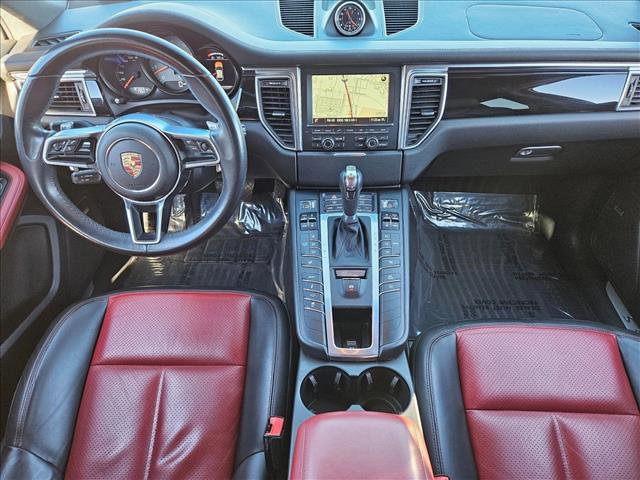 Used 2015 Porsche Macan S image 16