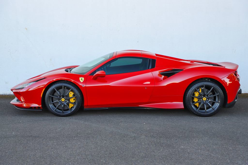 Certified 2022 Ferrari F8 Tributo RWD image 46