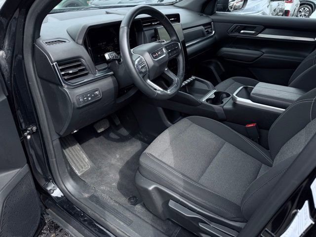 Used 2025 GMC Terrain Elevation AWD/4WD image 15