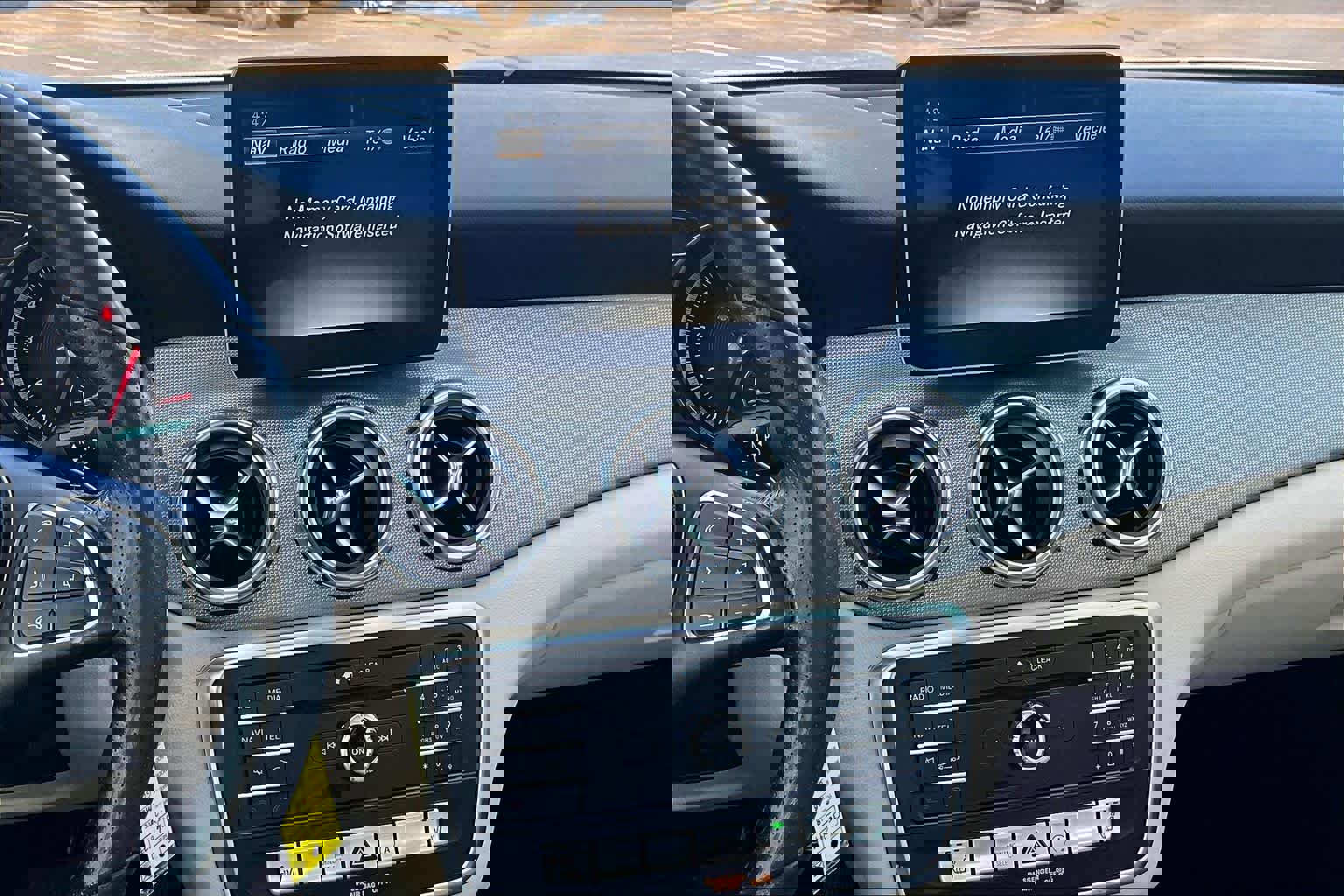 Used 2018 Mercedes-Benz GLA 250 image 7