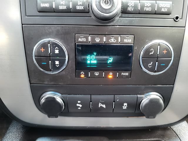Used 2012 GMC Yukon XL SLT w/ SLT-2 Equipment Package AWD/4WD image 19
