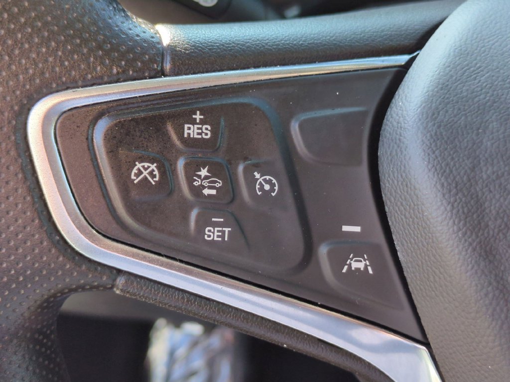 Used 2024 Chevrolet Equinox LT FWD image 18