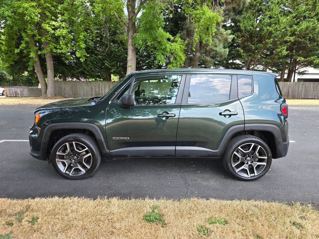 Used 2021 Jeep Renegade Sport image 3