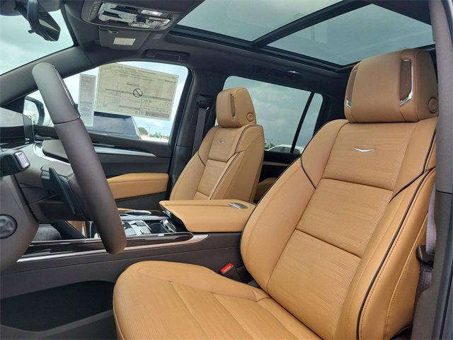 New 2026 Cadillac Escalade ESV Luxury image 16