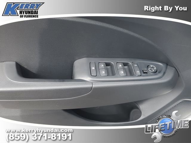 New 2026 Hyundai Venue SE image 19