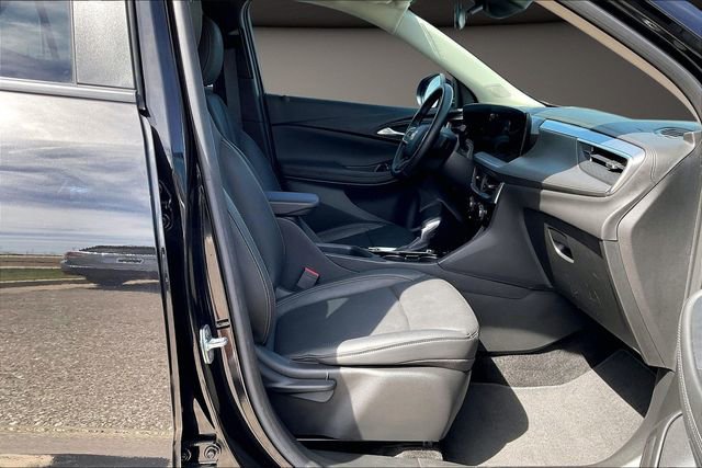 Used 2024 Buick Encore GX Sport Touring image 7