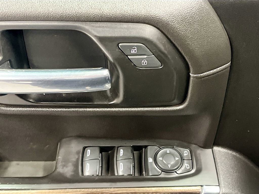 Used 2020 Chevrolet Silverado 1500 LT Trail Boss AWD/4WD image 17