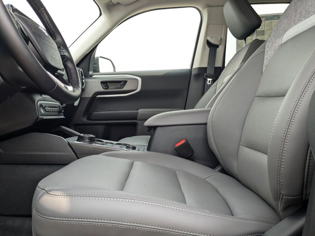 New 2025 Ford Bronco Sport Badlands image 14