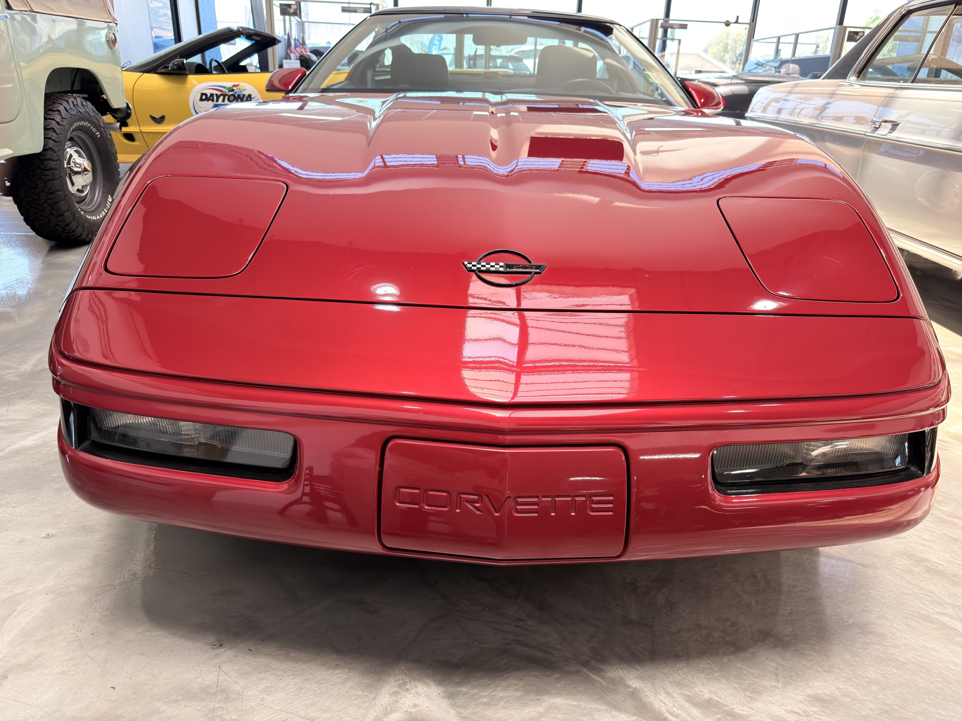Used 1991 Chevrolet Corvette Coupe RWD image 25