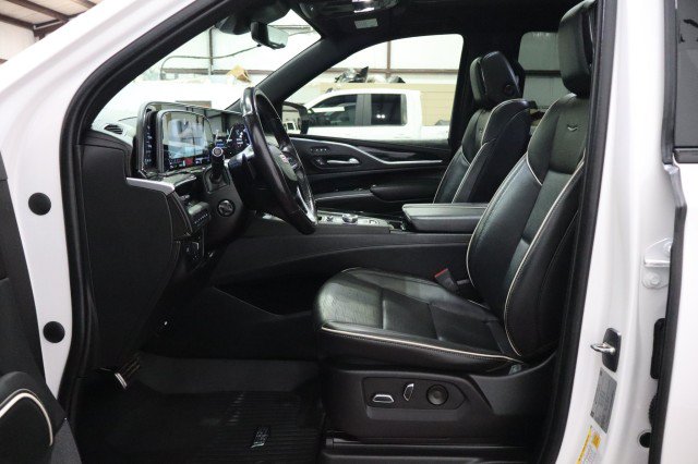 Used 2023 Cadillac Escalade Sport w/ Touring Package AWD/4WD image 6