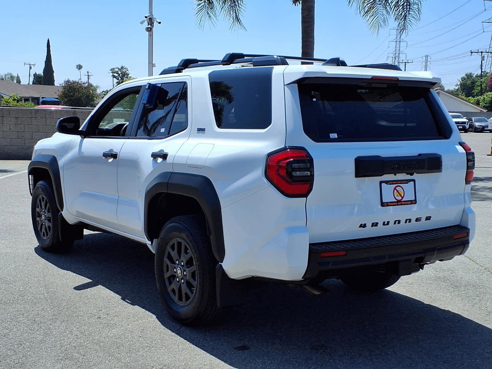 Used 2025 Toyota 4Runner SR5 RWD image 8