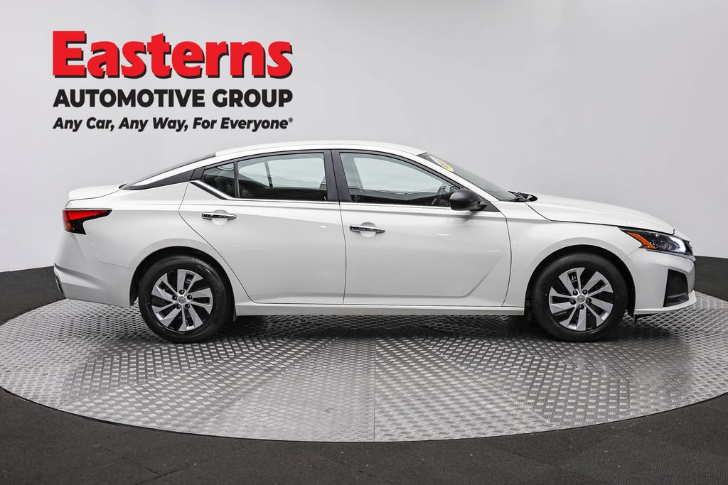 Used 2024 Nissan Altima 2.5 S FWD image 4