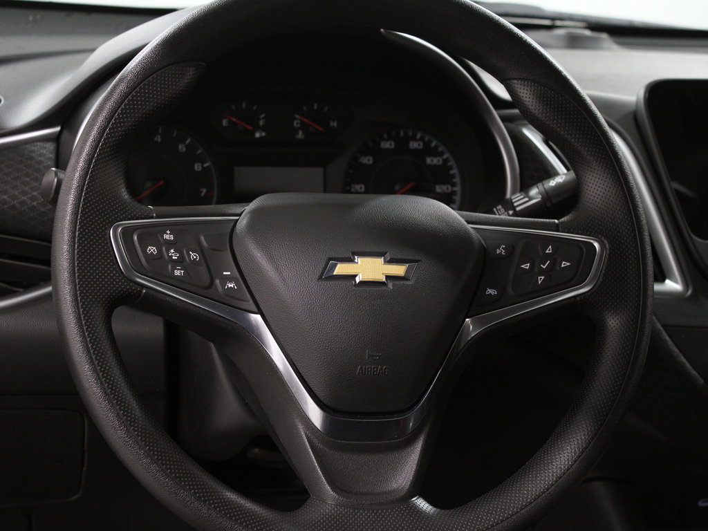 Used 2025 Chevrolet Malibu LT image 7