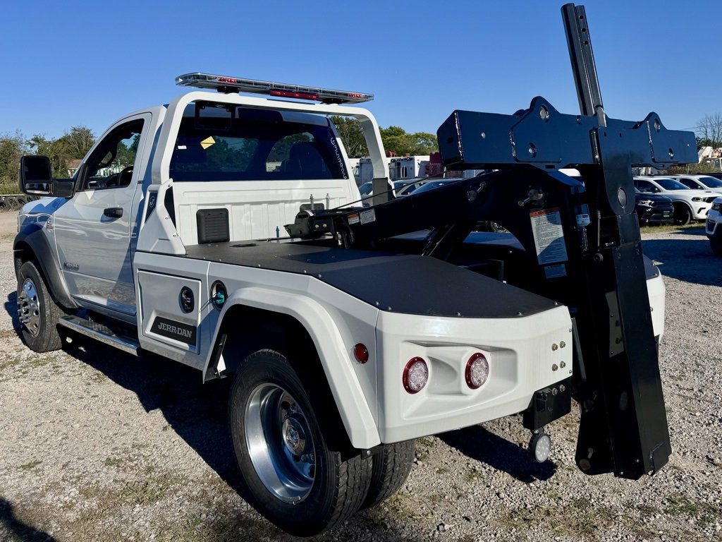 New 2024 RAM 4500 SLT w/ Quick Order Package 2YG SLT image 6