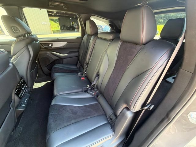 Used 2023 Acura MDX A-Spec AWD/4WD image 16
