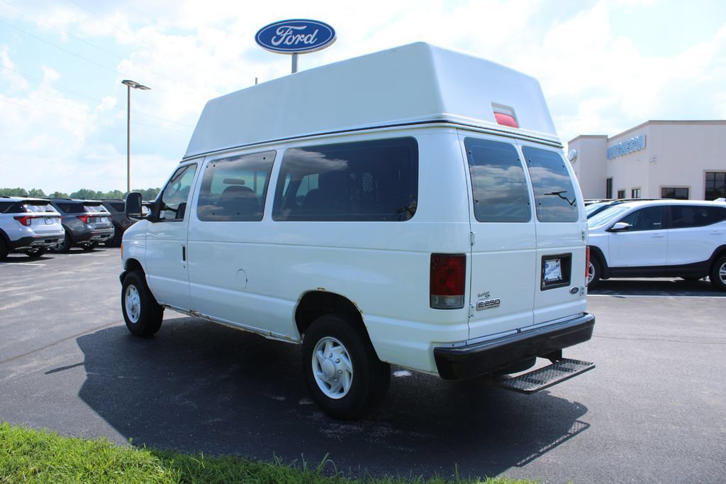 Used 2007 Ford E-250 and Econoline 250 RWD image 7
