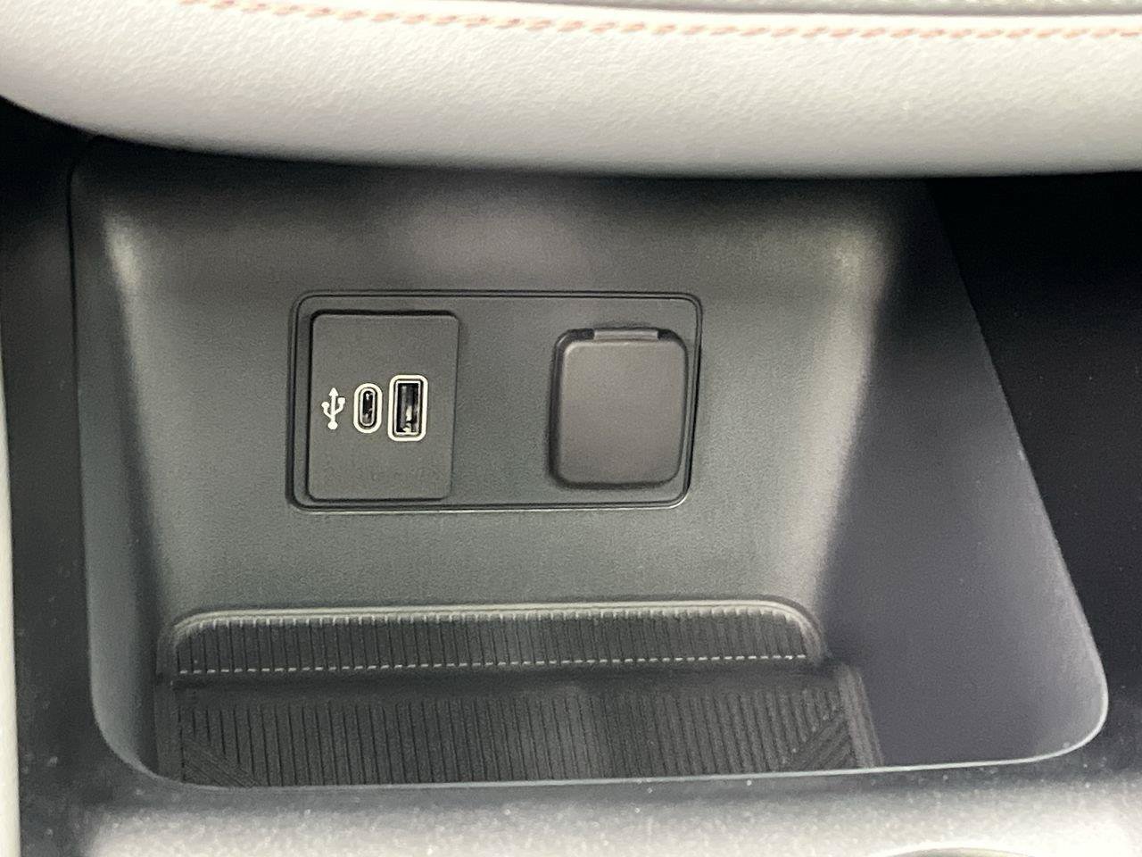New 2027 Ford Explorer Active w/ Active Comfort Package AWD/4WD image 27