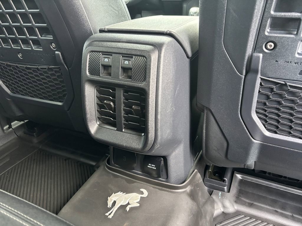 Used 2025 Ford Bronco Badlands AWD/4WD image 33