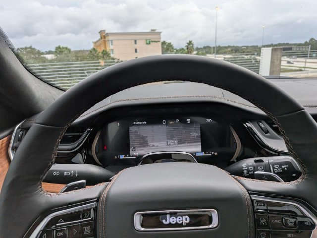 New 2027 Jeep Grand Cherokee Summit w/ Adv Protech Group IV AWD/4WD image 31
